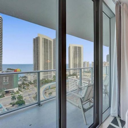 Amazing Apartments At H Beach House 할리우드 외부 사진