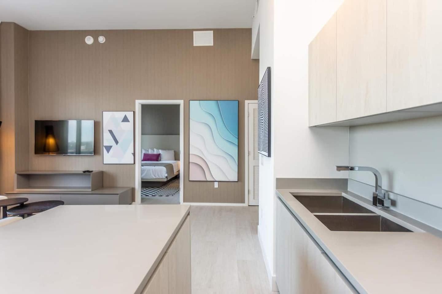 Amazing Apartments At H Beach House 할리우드 외부 사진