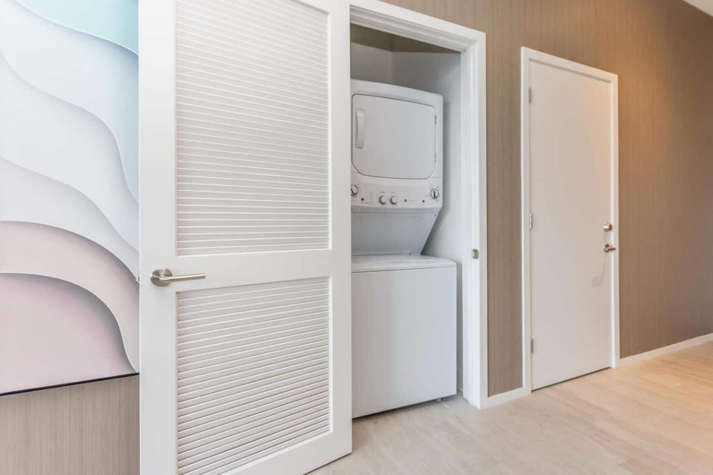 Amazing Apartments At H Beach House 할리우드 외부 사진