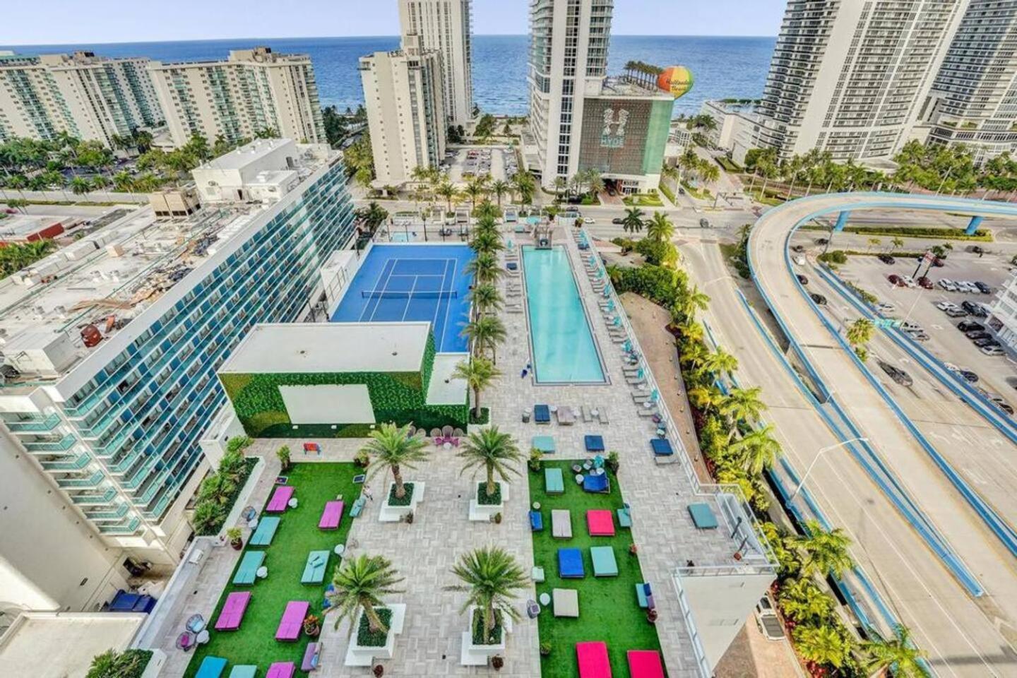 Amazing Apartments At H Beach House 할리우드 외부 사진