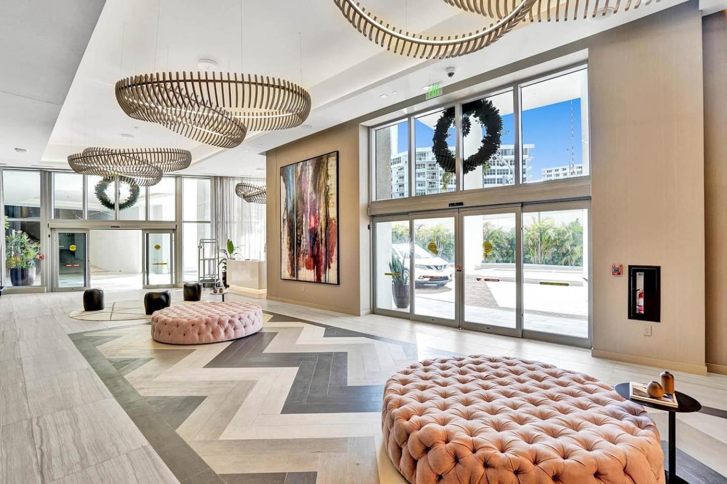 Amazing Apartments At H Beach House 할리우드 외부 사진