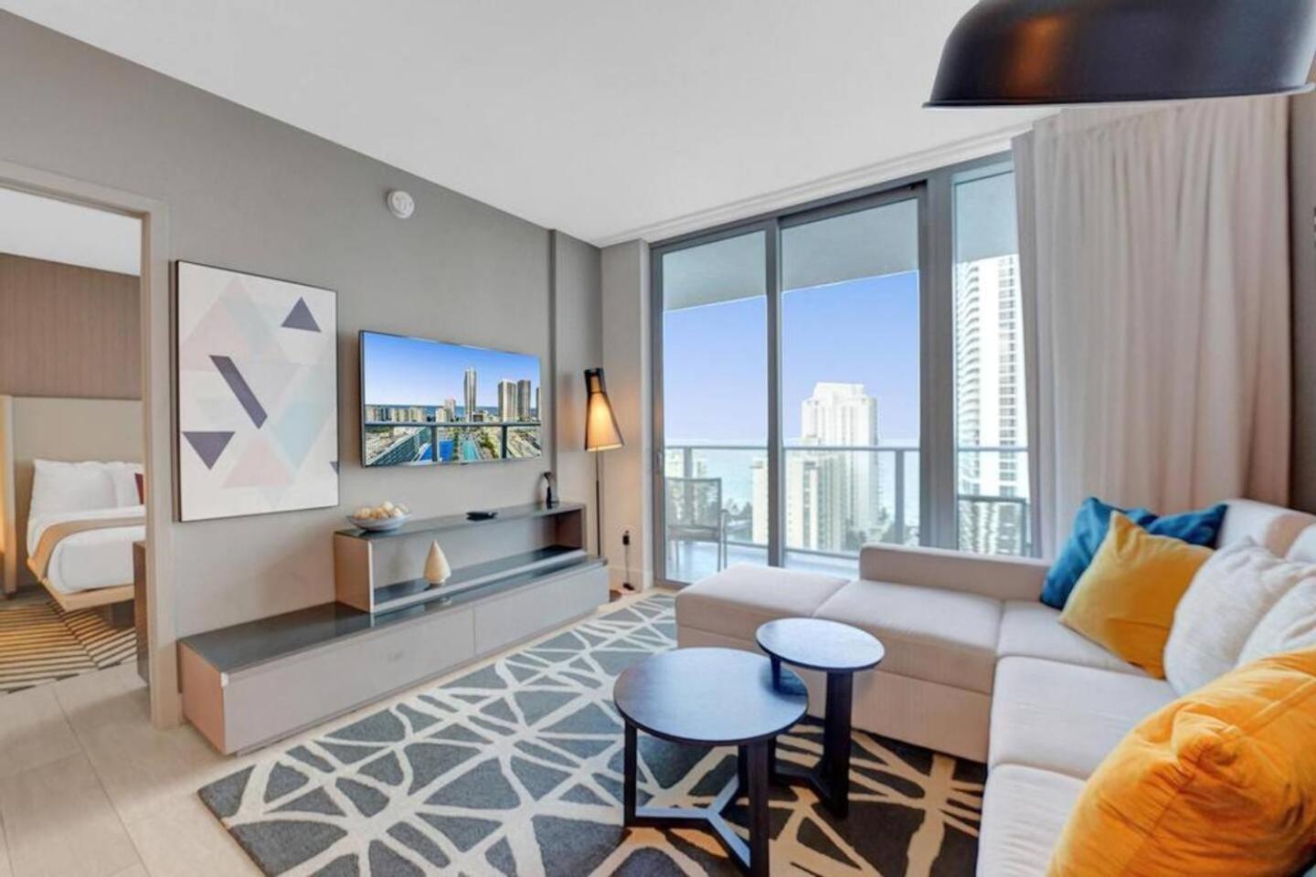 Amazing Apartments At H Beach House 할리우드 외부 사진